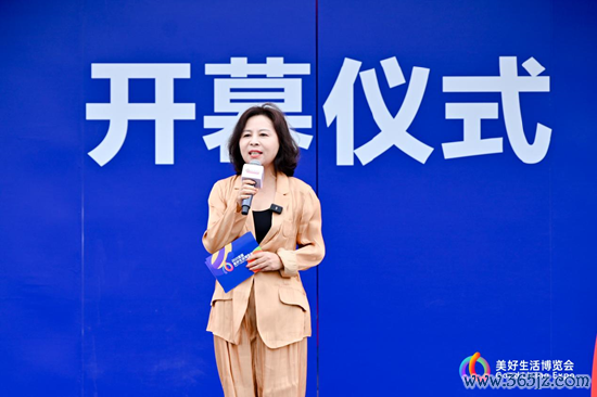 贵东说念主鸟发起“好意思好生涯简便跑”倡议！总裁吕秀兰：别让跑步形成“数据焦急”的赛场